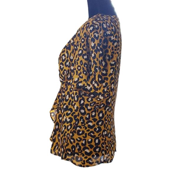 Who What Wear Leopard Print Short Sleeve Draped Neck Top Size Large - Picture 3 of 5
